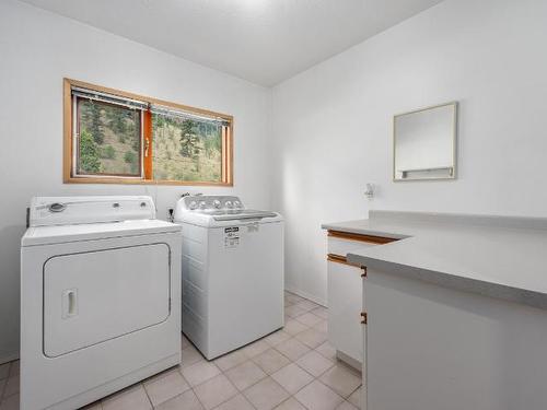 2060 Moha Road, Lillooet, BC - Indoor Photo Showing Laundry Room