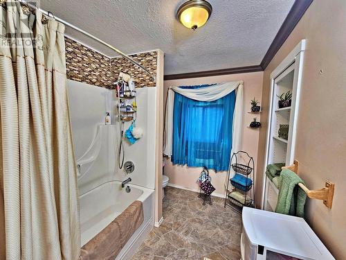 4761 Pollard Road, Quesnel, BC - Indoor Photo Showing Bathroom