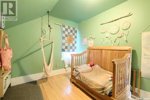 216 6Th Avenue W, Rosetown, SK - Indoor Photo Showing Bedroom