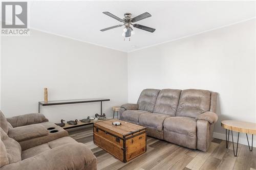 405 Kitchener Street, Hawkesbury, ON - Indoor Photo Showing Living Room