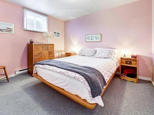 Bedroom - 828 Av. Du Brabant, Québec (Sainte-Foy/Sillery/Cap-Rouge), QC - Indoor Photo Showing Bedroom