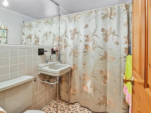 Salle de bains - 266 Boul. De Montrose, Saint-Lambert, QC - Indoor Photo Showing Bathroom