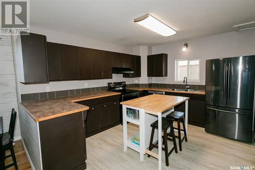 601 Alberta Avenue, Kerrobert, SK - Indoor Photo Showing Kitchen With Double Sink