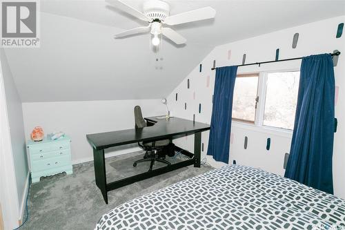 601 Alberta Avenue, Kerrobert, SK - Indoor Photo Showing Bedroom