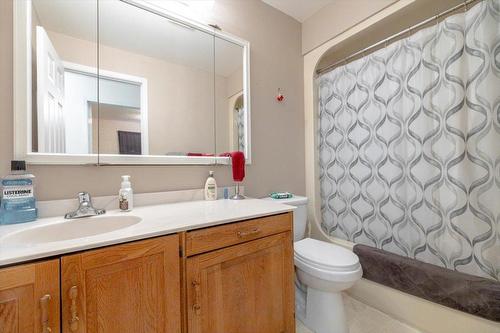 50 Cariboo Drive, Elkford, BC - Indoor Photo Showing Bathroom