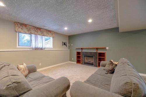 50 Cariboo Drive, Elkford, BC - Indoor Photo Showing Basement