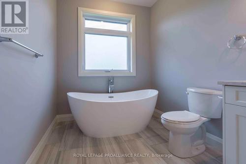 2 Hillcrest Drive, Quinte West, ON - Indoor Photo Showing Bathroom