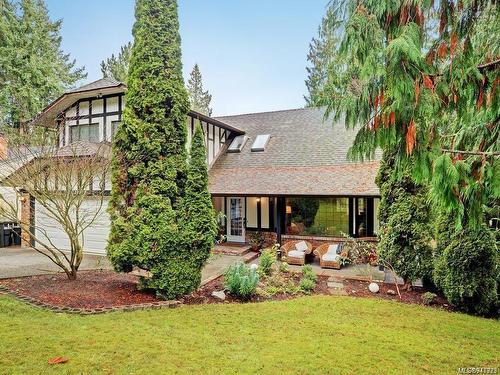 1962 Lands End Rd, North Saanich, BC - Outdoor