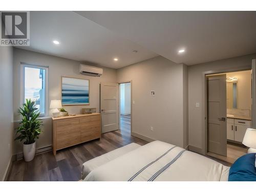 1134 Elk Street, Penticton, BC - Indoor Photo Showing Bedroom