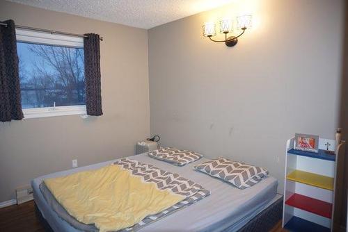 5 1103 3Rd Street S, Swan River, MB - Indoor Photo Showing Bedroom