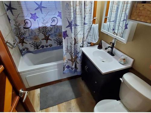 1144 Discovery Cres, Tahsis, BC - Indoor Photo Showing Bathroom