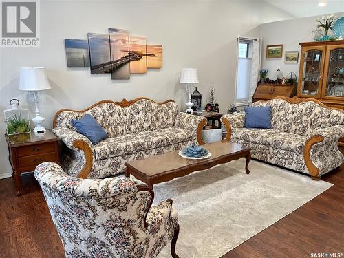 104 202 Lister Kaye Crescent, Swift Current, SK - Indoor Photo Showing Living Room