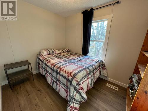 5796 Sinclair Street, Edgewater, BC - Indoor Photo Showing Other Room