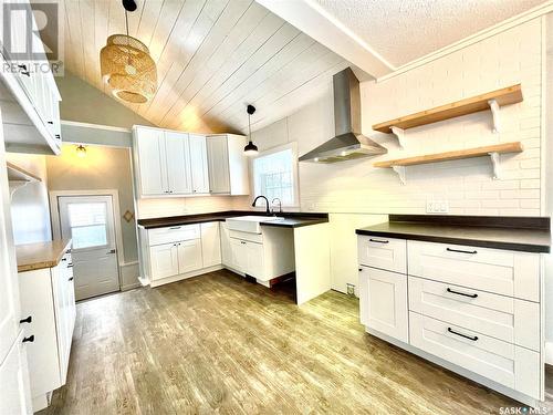 137 1St Street W, Carrot River, SK - Indoor Photo Showing Kitchen