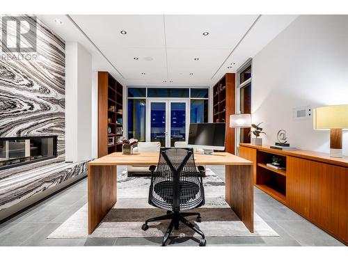 1116 Millstream Road, West Vancouver, BC - Indoor Photo Showing Office