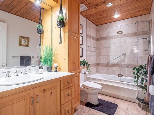 Salle de bains - 215-778 Rue Principale, Saint-Sauveur, QC - Indoor Photo Showing Bathroom