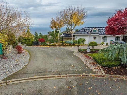 2220 Chelsea Pl, Nanoose Bay, BC 