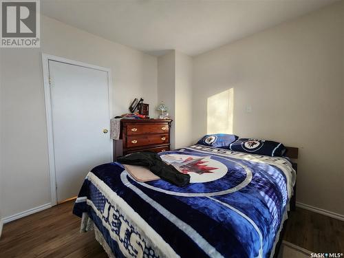 317 3Rd Street, Chaplin, SK - Indoor Photo Showing Bedroom