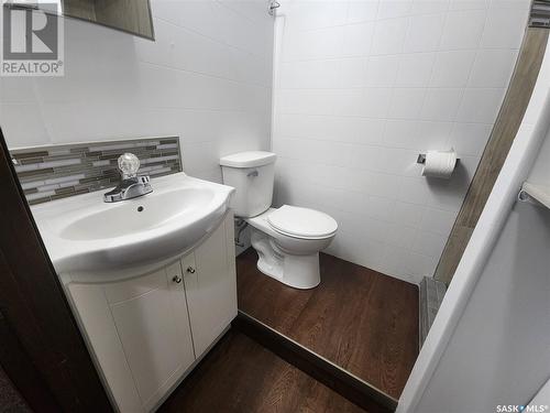 601 Centre Street, Assiniboia, SK - Indoor Photo Showing Bathroom
