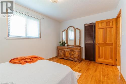 110 5Th Avenue W, Owen Sound, ON - Indoor Photo Showing Bedroom