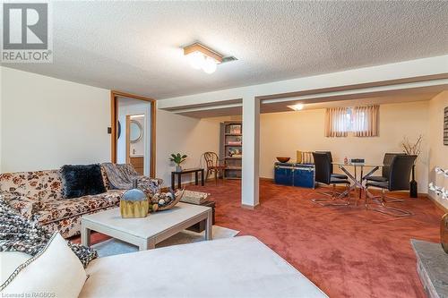110 5Th Avenue W, Owen Sound, ON - Indoor Photo Showing Other Room