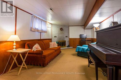 22 Northwood Cres, Belleville, ON - Indoor Photo Showing Other Room