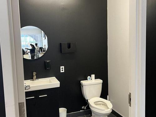 IntÃ©rieur - 237 Boul. Crémazie O., Montréal (Ahuntsic-Cartierville), QC - Indoor Photo Showing Bathroom