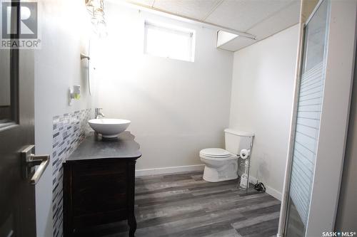410 3Rd Avenue, Whitewood, SK - Indoor Photo Showing Bathroom