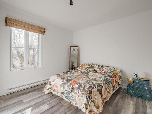 Master bedroom - 245  - 247 Ch. Du Roy, Deschambault-Grondines, QC - Indoor Photo Showing Bedroom