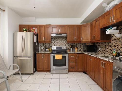 Cuisine - 7758  - 7760 Av. De L'Épée, Montréal (Villeray/Saint-Michel/Parc-Extension), QC - Indoor Photo Showing Kitchen