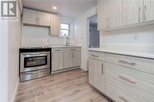 481 Victoria, Greater Sudbury, ON - Indoor Photo Showing Kitchen