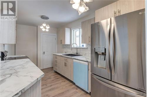 481 Victoria, Greater Sudbury, ON - Indoor Photo Showing Kitchen With Double Sink