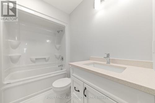 33 Clayton John Avenue, Brighton, ON - Indoor Photo Showing Bathroom