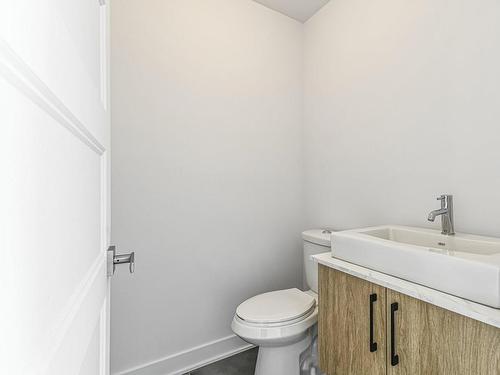 Laundry room - 81A Rue Du Rossignol, Brownsburg-Chatham, QC - Indoor Photo Showing Bathroom