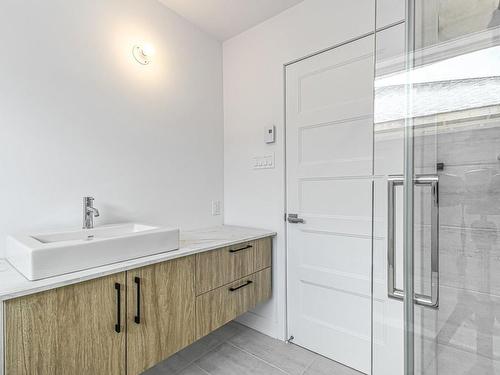 Salle de bains - 79A Rue Du Rossignol, Brownsburg-Chatham, QC - Indoor Photo Showing Bathroom