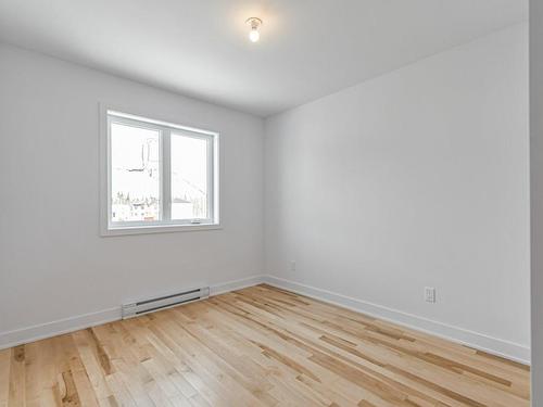 Bedroom - 79B Rue Du Rossignol, Brownsburg-Chatham, QC - Indoor Photo Showing Other Room