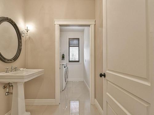 Powder room - 855 Rue De Plaisance, Sainte-Adèle, QC - Indoor Photo Showing Bathroom