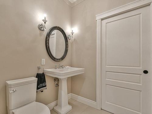 Powder room - 855 Rue De Plaisance, Sainte-Adèle, QC - Indoor Photo Showing Bathroom