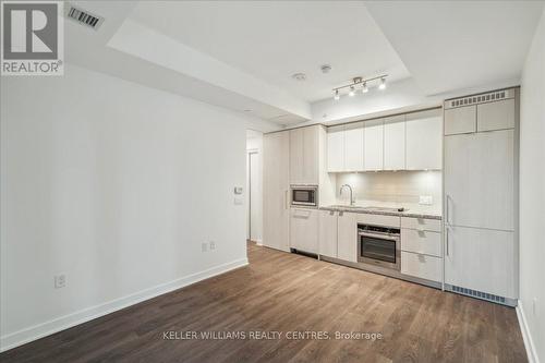 3312 - 115 Blue Jays Way, Toronto, ON - Indoor Photo Showing Kitchen