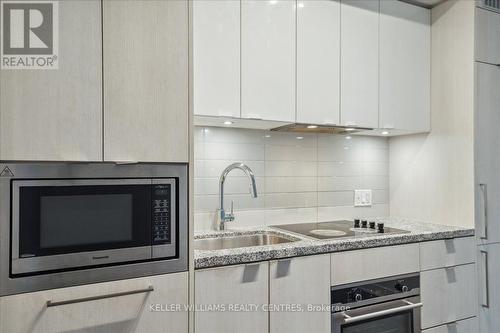 3312 - 115 Blue Jays Way, Toronto, ON - Indoor Photo Showing Kitchen With Upgraded Kitchen