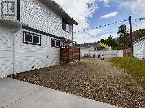 555 Earle Crescent, Oliver, BC - Outdoor With Exterior