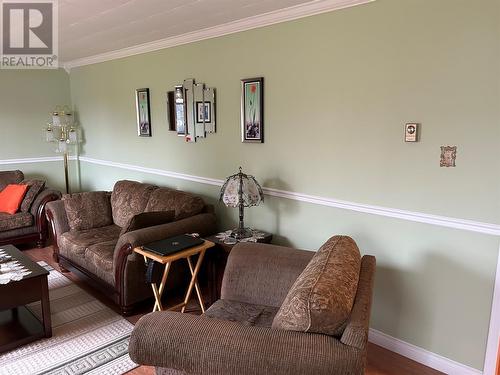 107 Main Street, Embree, NL - Indoor Photo Showing Living Room