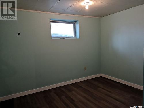 216 6Th Avenue Sw, Eston, SK - Indoor Photo Showing Other Room