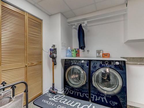 Salle de lavage - 125 Rue Cottingham, Lachute, QC - Indoor Photo Showing Laundry Room