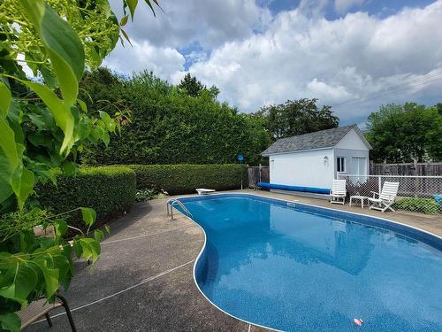 Piscine - 125 Rue Cottingham, Lachute, QC - Outdoor With In Ground Pool With Backyard