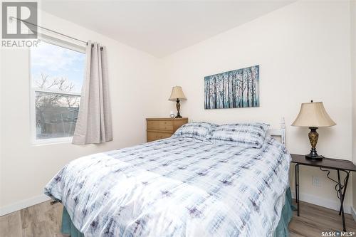 964 Athabasca Street W, Moose Jaw, SK - Indoor Photo Showing Bedroom