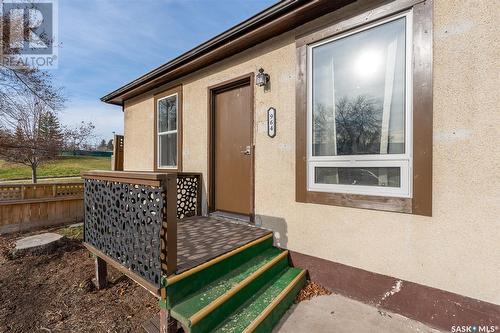 964 Athabasca Street W, Moose Jaw, SK - Outdoor With Exterior