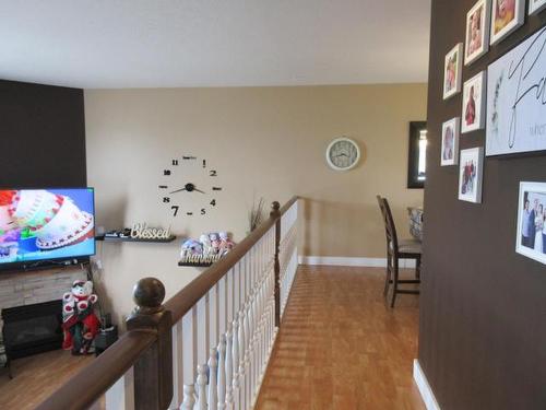 29-2022 Pacific Way, Kamloops, BC - Indoor Photo Showing Other Room With Fireplace