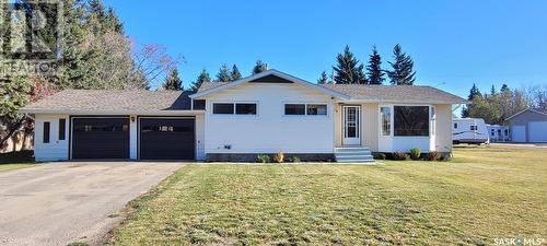 704 Railway Avenue, Loon Lake, SK - Outdoor With Facade