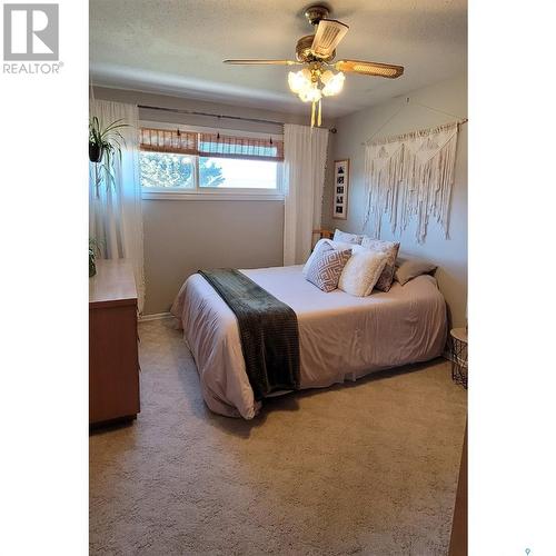 704 Railway Avenue, Loon Lake, SK - Indoor Photo Showing Bedroom